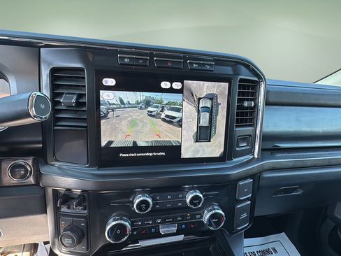 Used 2023 Ford F350 Lariat w/ FX4 Off-Road Package AWD/4WD image 7