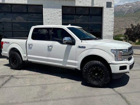 Used 2020 Ford F150 Platinum w/ Equipment Group 701A Luxury AWD/4WD image 3