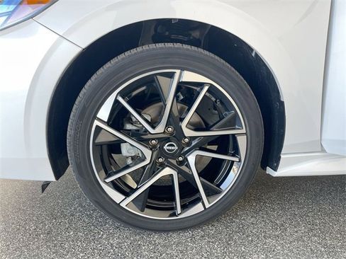Used 2024 Nissan Sentra SR image 13
