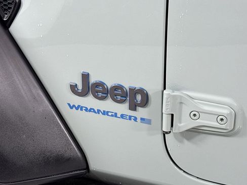 Used 2023 Jeep Wrangler Unlimited w/ Safety Group image 10