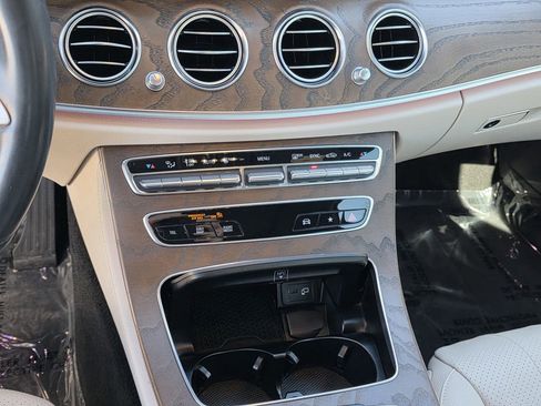 Used 2022 Mercedes-Benz E 350 Sedan image 20