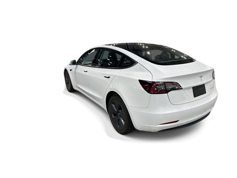 Certified 2022 Tesla Model 3 Long Range AWD/4WD image 4