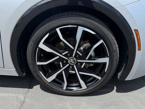 Certified 2023 Toyota Prius Prime FWD image 9