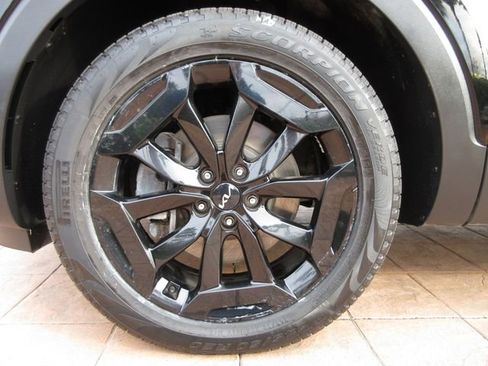 Used 2023 Kia Telluride S w/ S Sunroof Package image 8