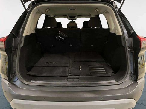 Used 2022 Nissan Rogue SV FWD image 32