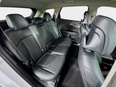 Used 2023 Kia Sportage EX image 28