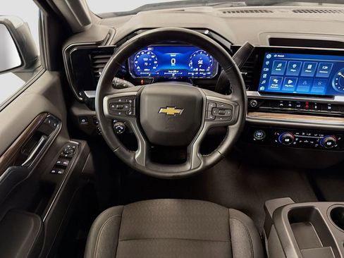 Used 2024 Chevrolet Silverado 1500 LT AWD/4WD image 23
