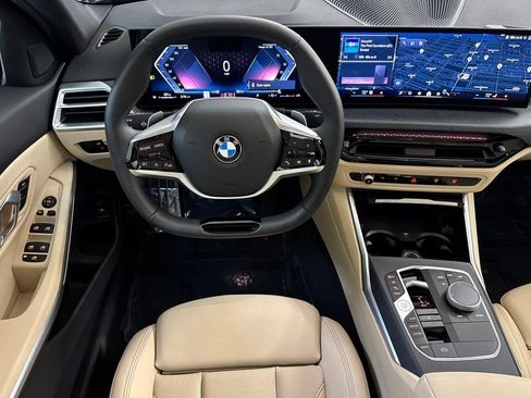 Used 2025 BMW 330i Sedan w/ Convenience Package RWD image 28