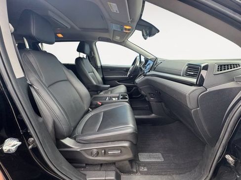 Certified 2024 Honda Odyssey Touring image 14