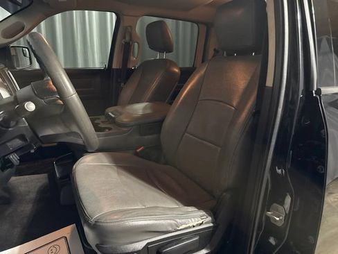 Used 2014 RAM 1500 Express w/ Black Ram 1500 Express Group AWD/4WD image 8