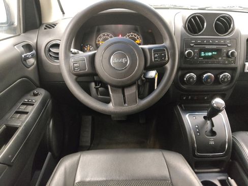 Used 2015 Jeep Compass Sport w/ Power Value Group AWD/4WD image 22