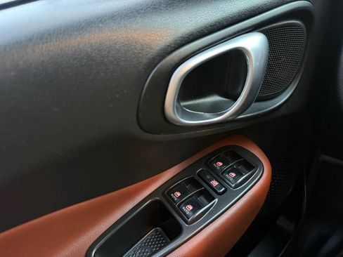 Used 2014 FIAT 500L Trekking FWD image 28