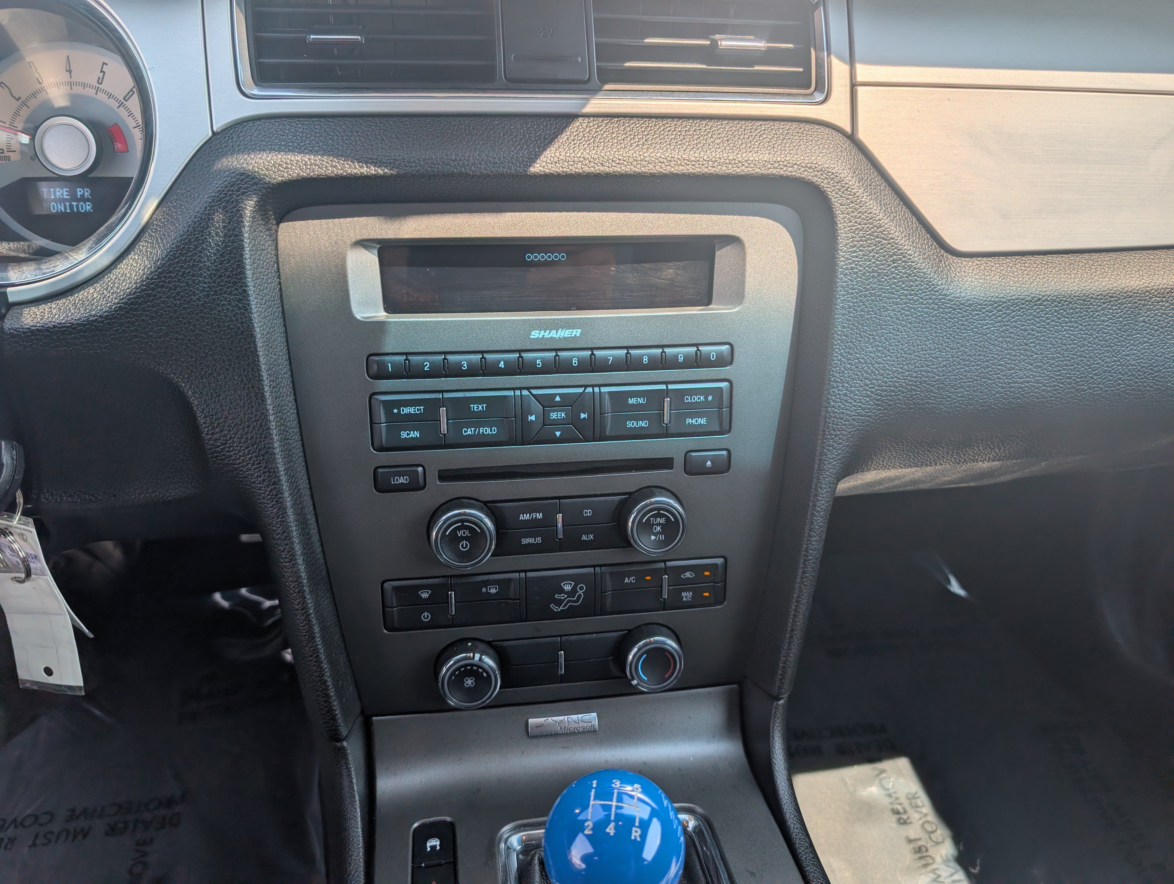 Used 2010 Ford Mustang GT Premium RWD image 17
