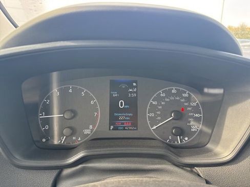 Used 2023 Toyota Corolla LE image 14
