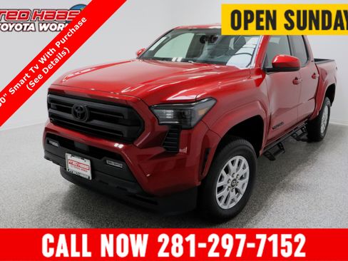 Used 2025 Toyota Tacoma SR5 image 1