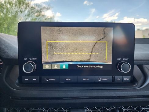 Used 2023 Honda Accord LX image 37