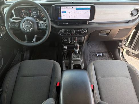 Used 2024 Jeep Wrangler Sport AWD/4WD image 9