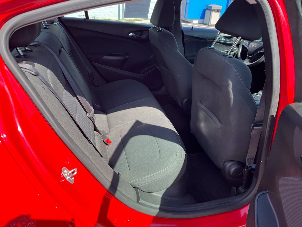 Used 2016 Chevrolet Cruze LT FWD image 15