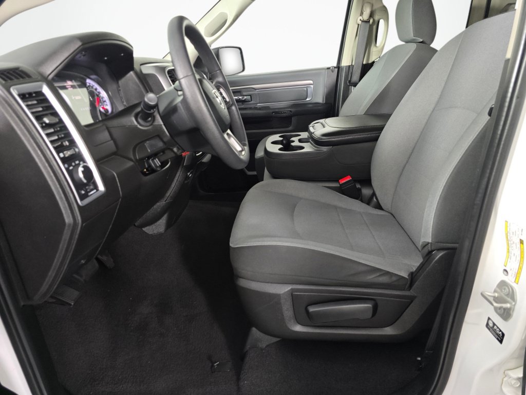 Used 2024 RAM 1500 Classic SLT AWD/4WD image 18