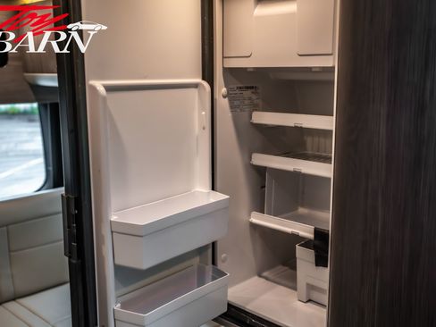 Used 2020 Mercedes-Benz Sprinter 2500 image 40