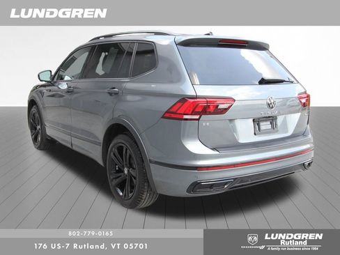 Used 2023 Volkswagen Tiguan SE R-Line image 34
