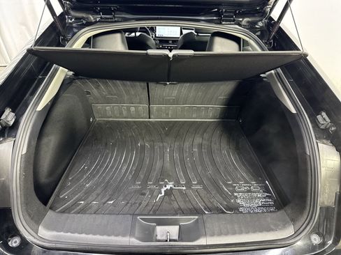 Used 2025 Toyota Prius XLE image 30