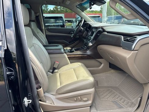Used 2018 Chevrolet Tahoe LT w/ Luxury Package AWD/4WD image 9