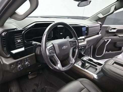 Used 2022 Chevrolet Silverado 1500 RST w/ Redline Edition AWD/4WD image 22
