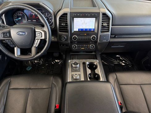 Used 2020 Ford Expedition Max XLT w/ Equipment Group 202A AWD/4WD image 14