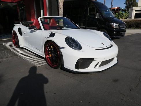 Used 2015 Porsche 911 Turbo S image 4