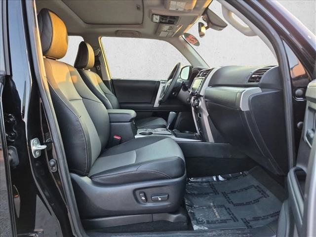 Used 2022 Toyota 4Runner SR5 Premium w/ Moonroof Package RWD image 18