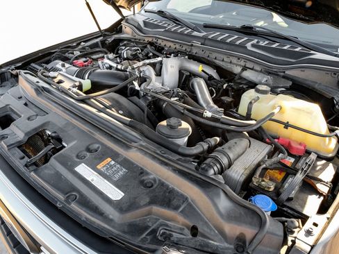 Used 2022 Ford F250 Platinum w/ FX4 Off-Road Package image 54