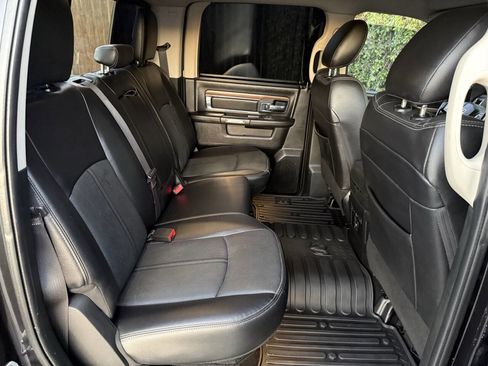 Used 2017 RAM 1500 Laramie w/ Convenience Group AWD/4WD image 18