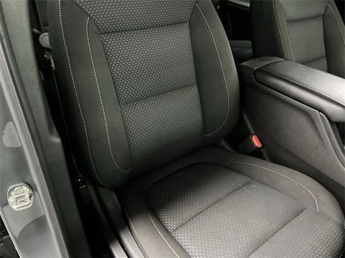 Used 2023 GMC Acadia SLE w/ Driver Convenience Package image 27