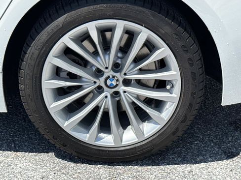 Used 2023 BMW 530i xDrive w/ Convenience Package AWD/4WD image 23