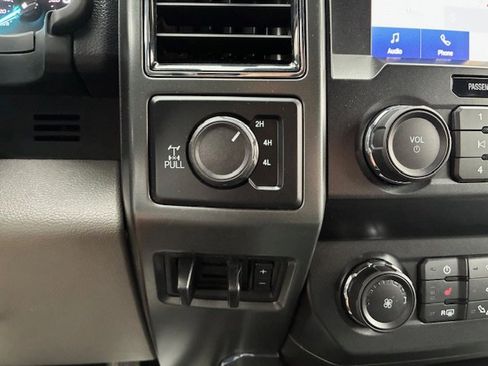 Used 2022 Ford F350 XLT w/ XLT Premium Package image 25