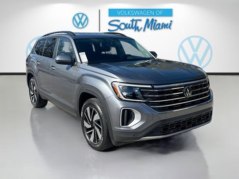 Used 2024 Volkswagen Atlas SE image 1