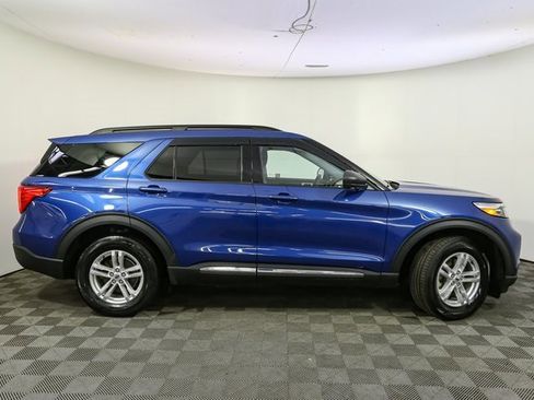 Used 2022 Ford Explorer XLT w/ Equipment Group 202A image 14