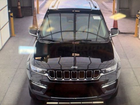 Used 2023 Jeep Grand Cherokee 4WD 4xe w/ Luxury Tech Group II image 16