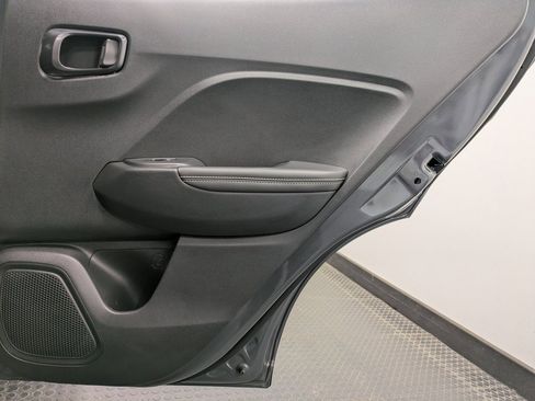 Certified 2024 Hyundai Venue Limited image 25