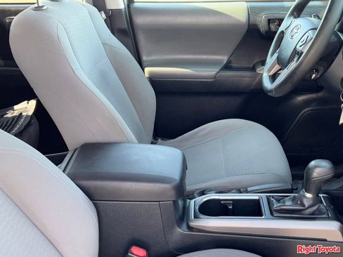 Certified 2019 Toyota Tacoma SR5 image 13