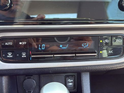 Used 2017 Toyota Corolla SE 50th Anniversary FWD image 20