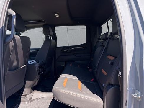 Used 2025 GMC Sierra 1500 AT4 w/ AT4 Preferred Package AWD/4WD image 25