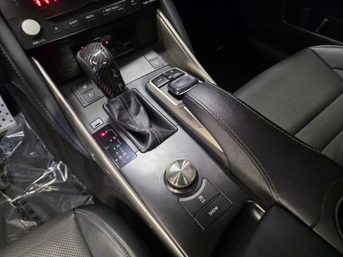 Used 2017 Lexus IS 350 F Sport RWD image 28