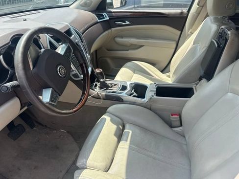 Used 2011 Cadillac SRX Premium FWD image 5
