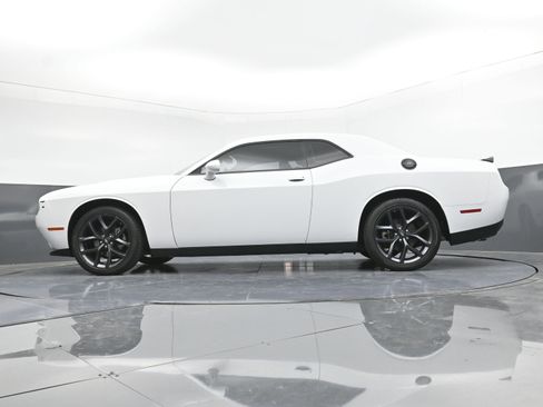 Used 2023 Dodge Challenger SXT w/ Blacktop Package image 27