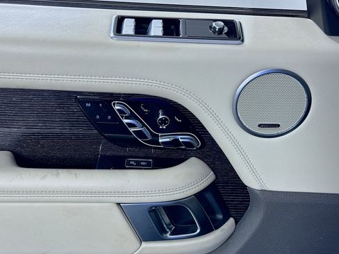 Used 2018 Land Rover Range Rover Long Wheelbase Autobiography image 25