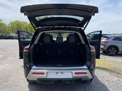 Used 2024 Nissan Pathfinder SL w/ SL Premium Package image 21