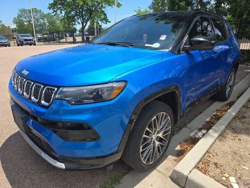 Used 2023 Jeep Compass Limited w/ Elite Group AWD/4WD image 2