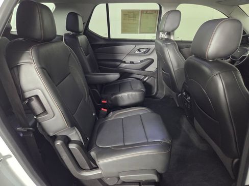 Used 2020 Chevrolet Traverse RS FWD image 30